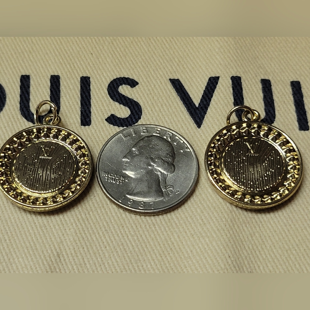 2 LV Blk. Enamel, Gold, Crystal Zipper Pulls - Picture 3 of 3